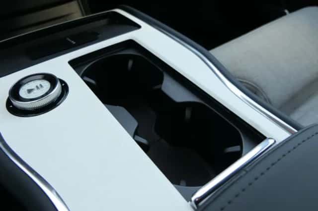 Volvo EX90 (2024) thumbnail 40