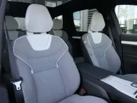Volvo EX90 (2024) thumbnail 5