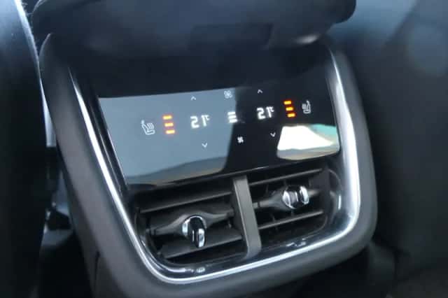 Volvo EX90 (2024) thumbnail 41