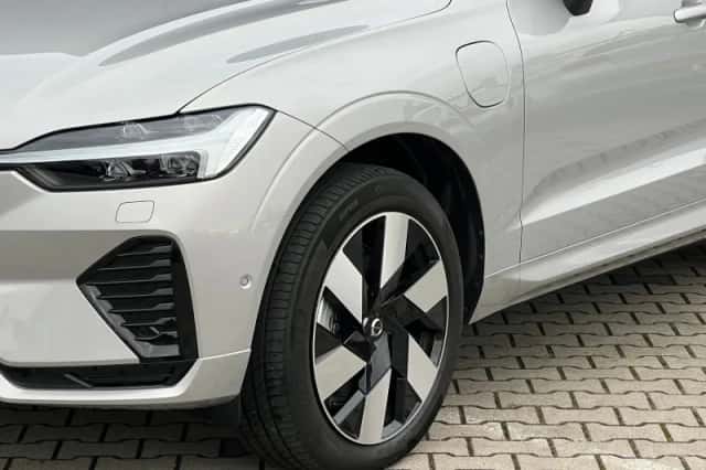 Volvo XC60 (2025) thumbnail 21