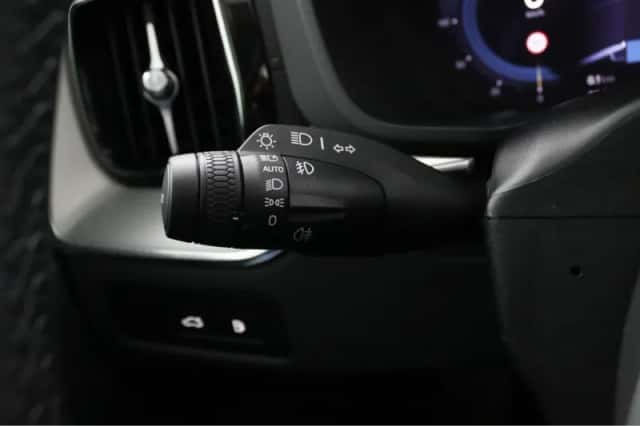 Volvo XC60 (2025) thumbnail 29