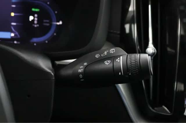 Volvo XC60 (2025) thumbnail 32