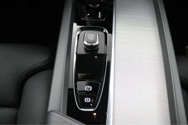 Volvo XC60 (2025) thumbnail 38