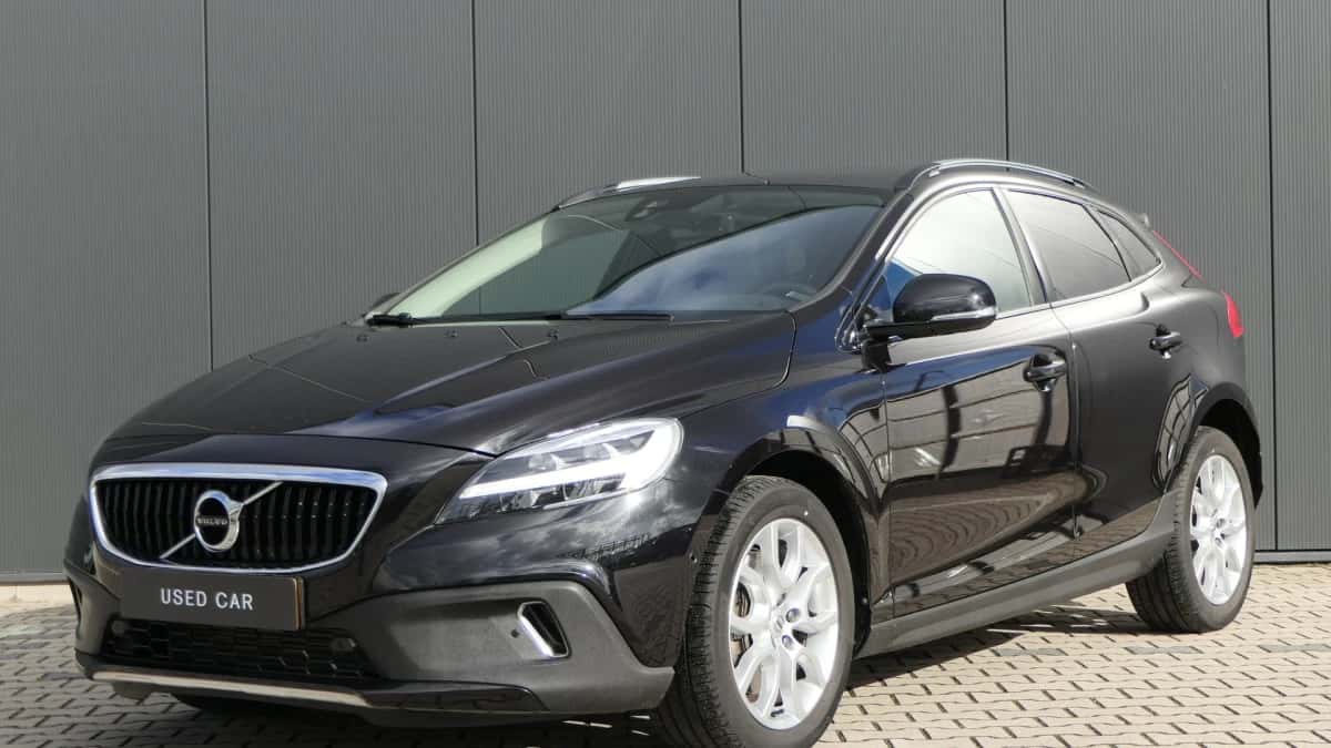 Volvo V40 (2019) — foto 1