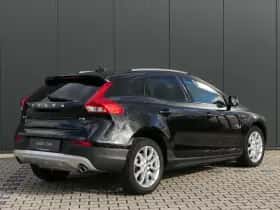 Volvo V40 (2019) thumbnail 3