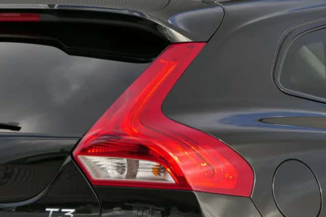 Volvo V40 (2019) thumbnail 29