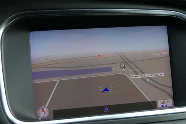Volvo V40 (2019) thumbnail 5