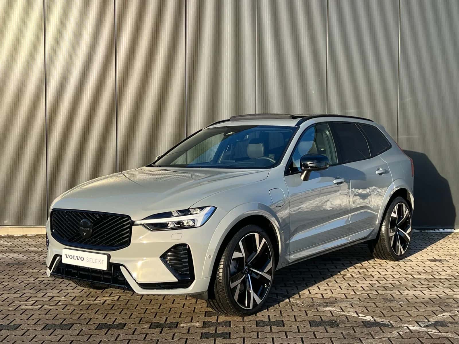 Volvo XC60 (2026) — foto 1