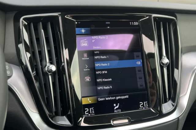 Volvo V60 (2022) thumbnail 12