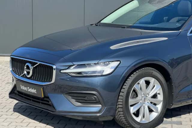 Volvo V60 (2022) thumbnail 19