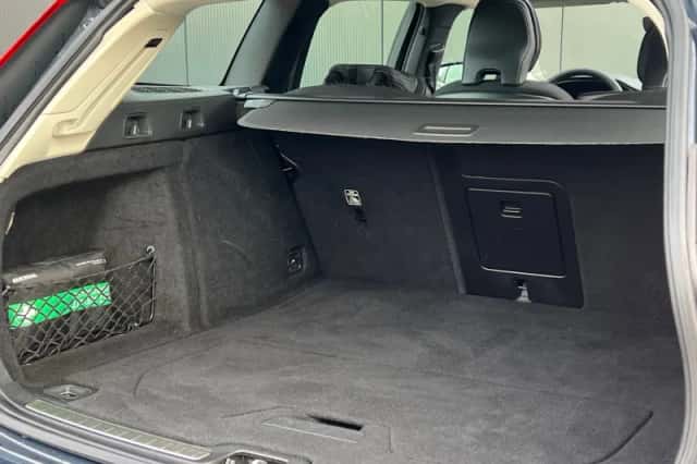 Volvo V60 (2022) thumbnail 25