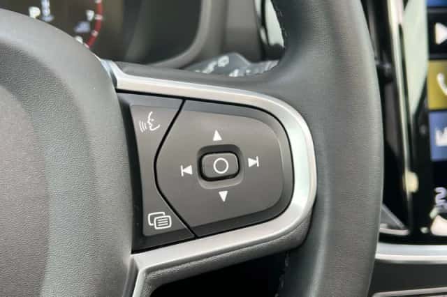 Volvo V60 (2022) thumbnail 32