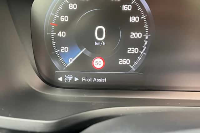 Volvo V60 (2022) thumbnail 33