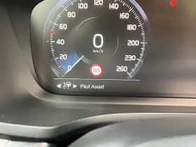 Volvo V60 (2022) thumbnail 33