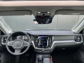 Volvo V60 (2022) thumbnail 5