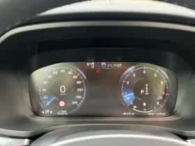 Volvo V60 (2022) thumbnail 7