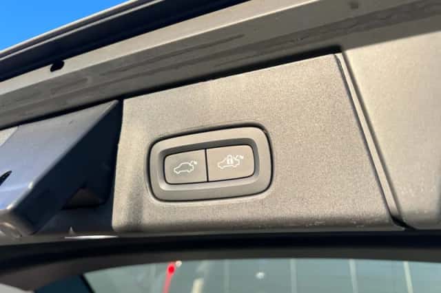 Volvo V90 (2023) thumbnail 28