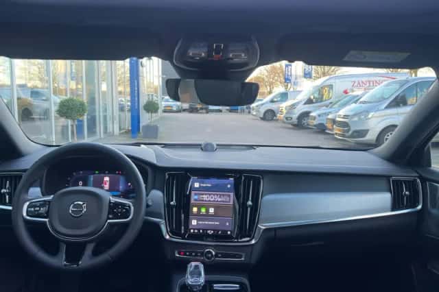 Volvo V90 (2023) thumbnail 4