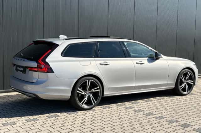 Volvo V90 (2023) thumbnail 6