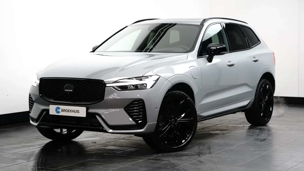 Volvo XC60 (2026) — foto 1