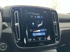 Volvo XC40 (2022) thumbnail 11
