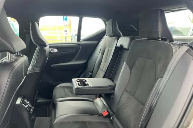 Volvo XC40 (2022) thumbnail 14