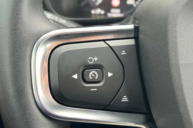 Volvo XC40 (2022) thumbnail 28
