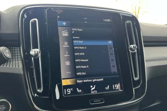 Volvo XC40 (2022) thumbnail 33