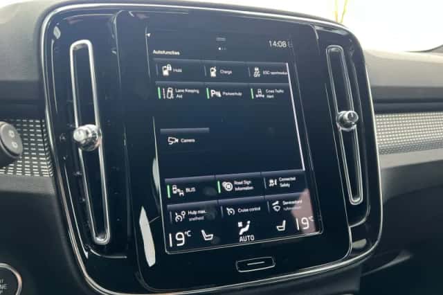Volvo XC40 (2022) thumbnail 34