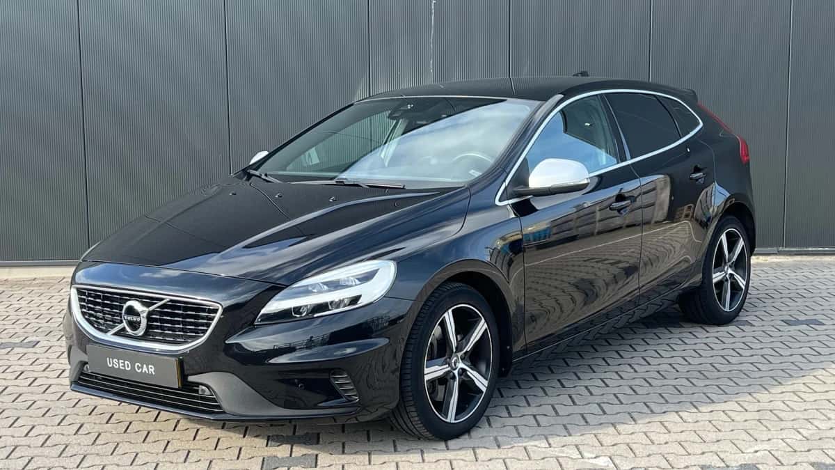 Volvo V40 (2020) — foto 1