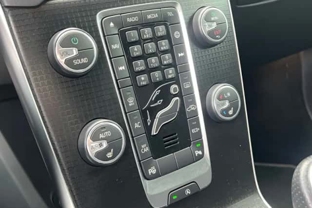 Volvo V40 (2020) thumbnail 15