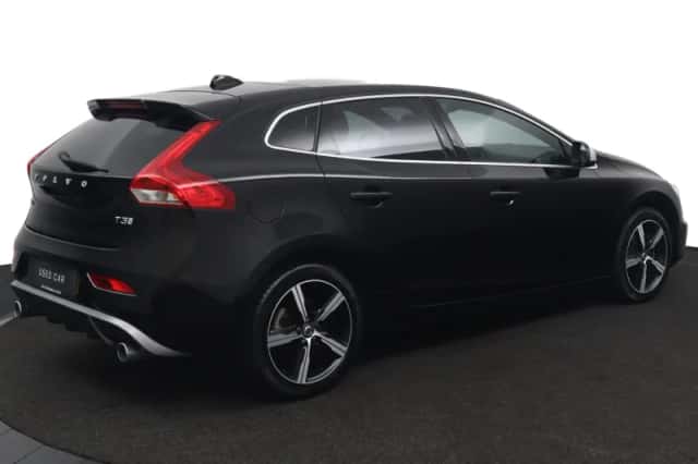 Volvo V40 (2020) thumbnail 3