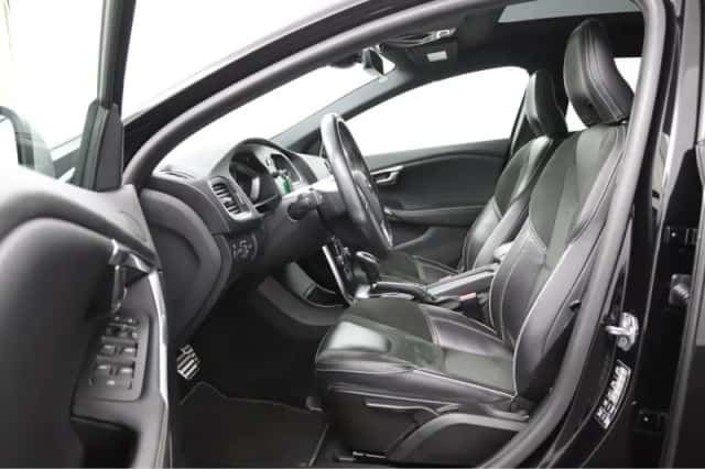 Volvo V40 (2020) thumbnail 6