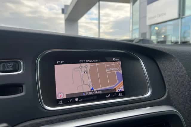 Volvo V40 (2020) thumbnail 10