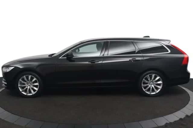 Volvo V90 (2017) thumbnail 2