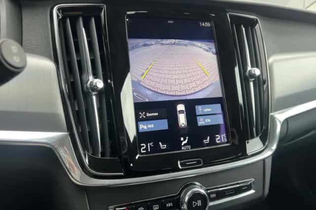 Volvo V90 (2017) thumbnail 12