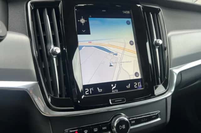Volvo V90 (2017) thumbnail 13