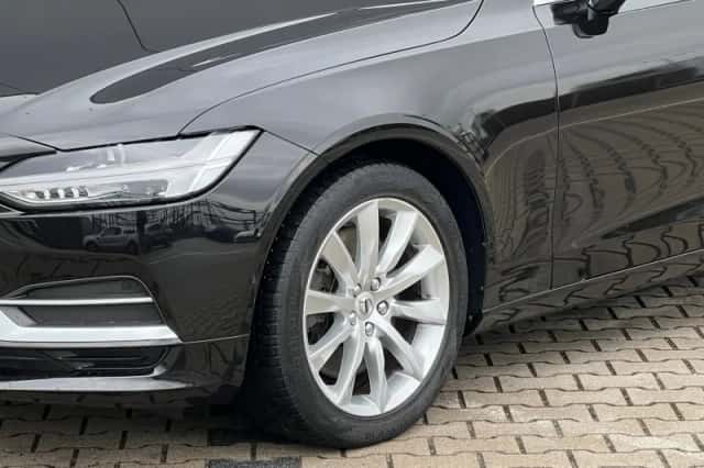 Volvo V90 (2017) thumbnail 18