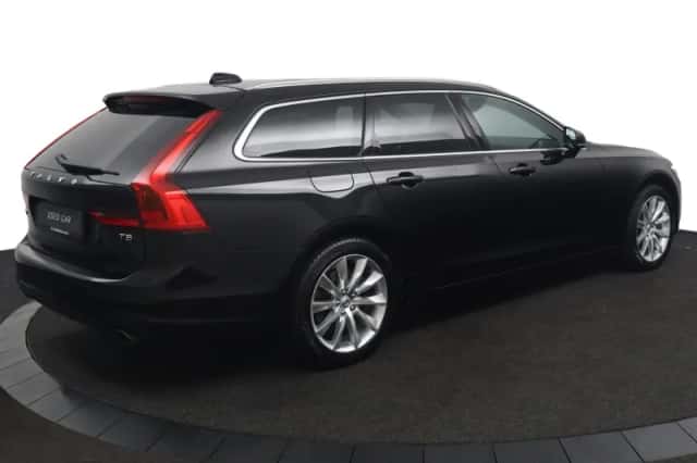 Volvo V90 (2017) thumbnail 3