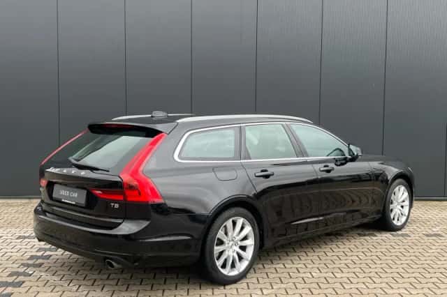 Volvo V90 (2017) thumbnail 3