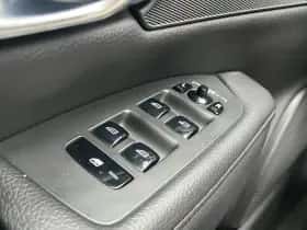 Volvo V90 (2017) thumbnail 33