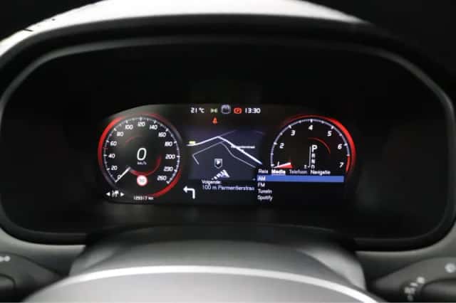 Volvo V90 (2017) thumbnail 6