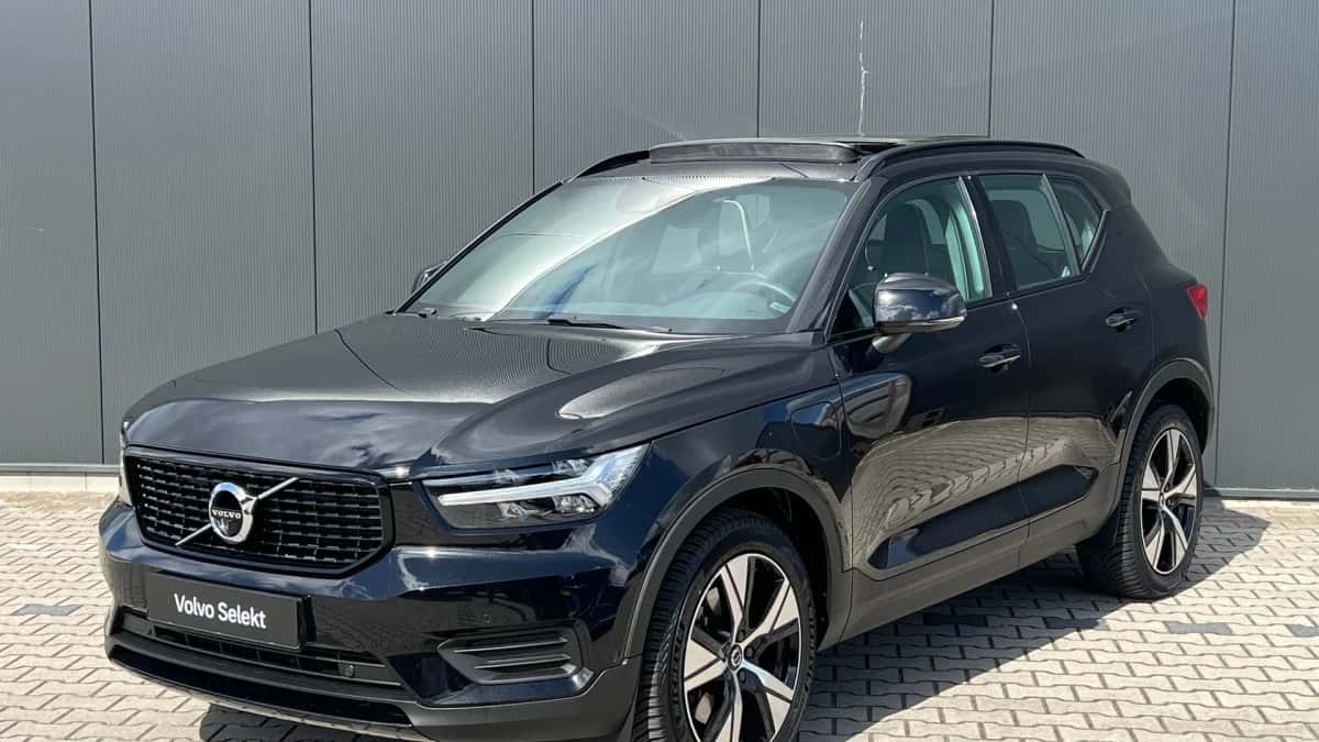 Volvo XC40 (2022) — foto 1