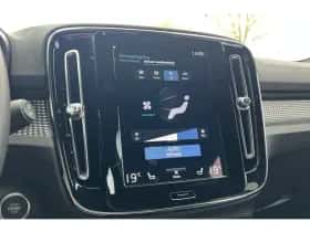 Volvo XC40 (2022) thumbnail 14