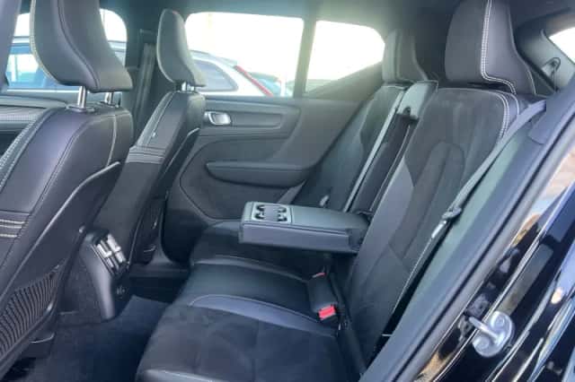 Volvo XC40 (2022) thumbnail 17