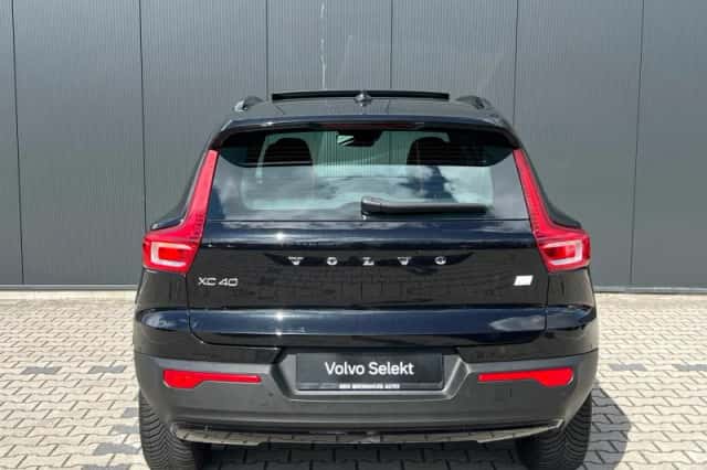 Volvo XC40 (2022) thumbnail 24