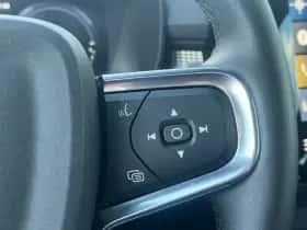 Volvo XC40 (2022) thumbnail 31