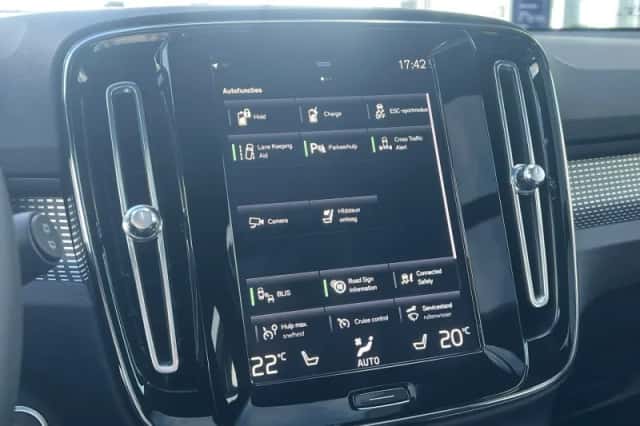 Volvo XC40 (2022) thumbnail 36