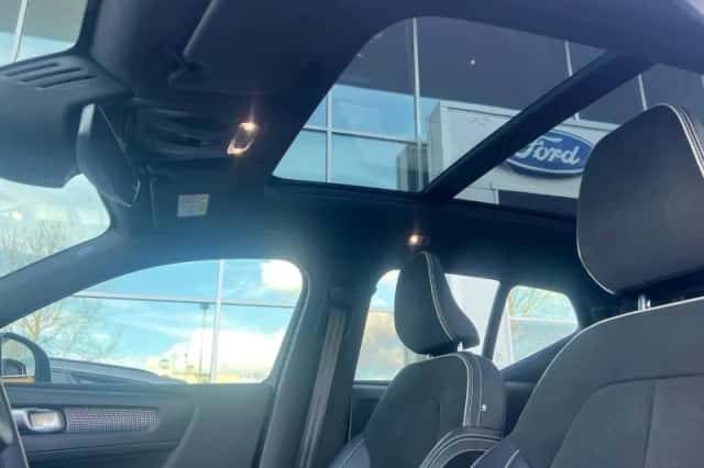 Volvo XC40 (2022) thumbnail 38