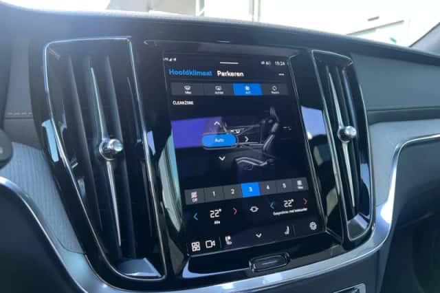 Volvo V60 (2024) thumbnail 15